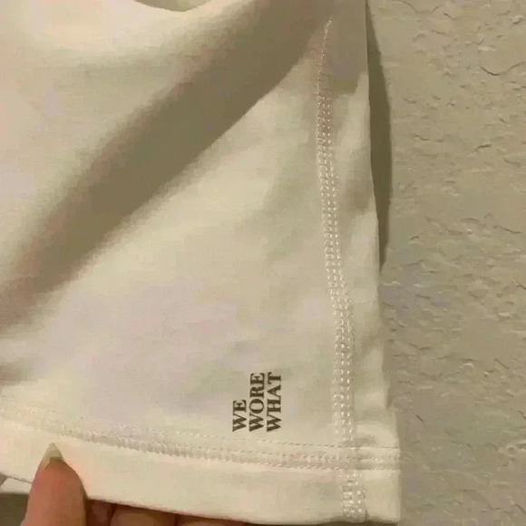 NWT WEWOREWHAT RACERBACK TANK
SOLID
ZUV OPTIC WHITE Sz M MSRP$78 Soft! - Picture 4 of 4